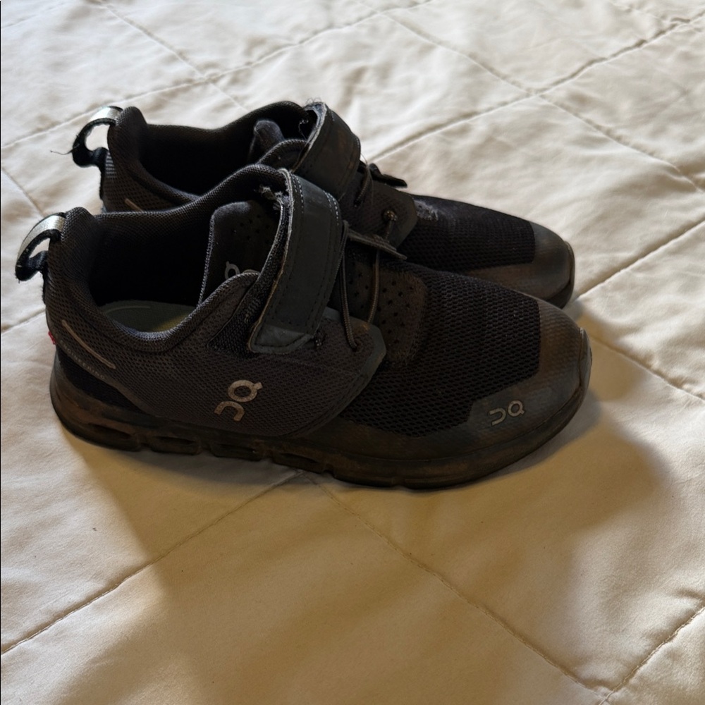 ON Kids Black Sneakers
